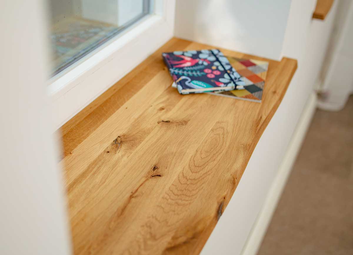 Holzoptik Fensterbank vs. echtes Holz