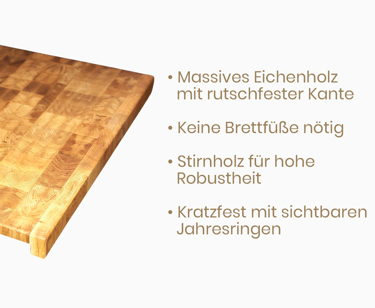 Stirnholz Schneidebrett mit Anschlagkante und Beschriftungen zu Produktvorteilen.